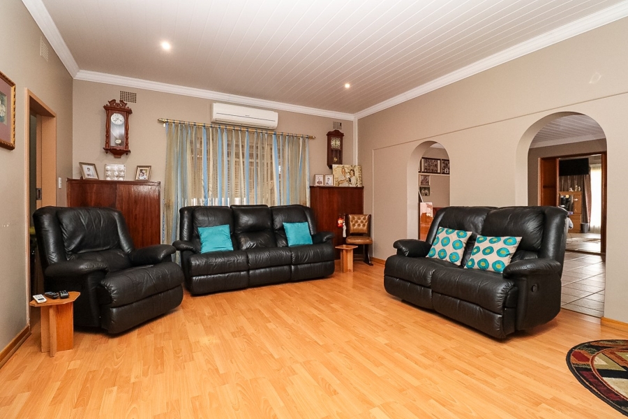 4 Bedroom Property for Sale in Declercqville North West